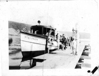 Photograph_285129.jpg
